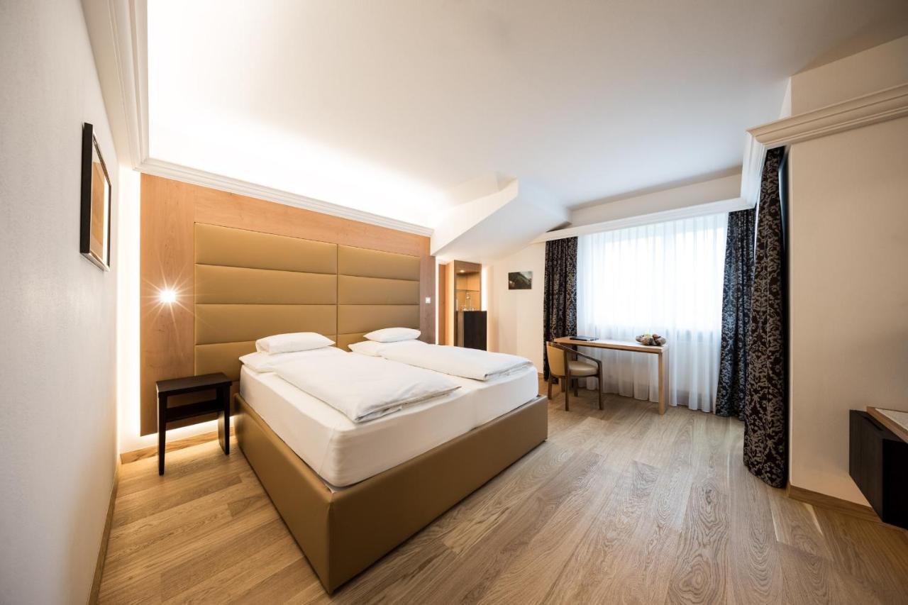 Hotel Haus Am Hang Caldaro Oda fotoğraf
